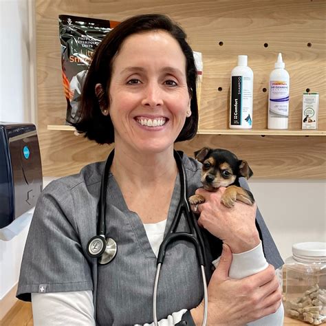 Avondale animal hospital - Avondale Animal Hospital, Chicago, Illinois. 14 likes. Avondale Animal Hospital proudly serves the Chicago area. We have built our customer base through hard work and determination, something which...